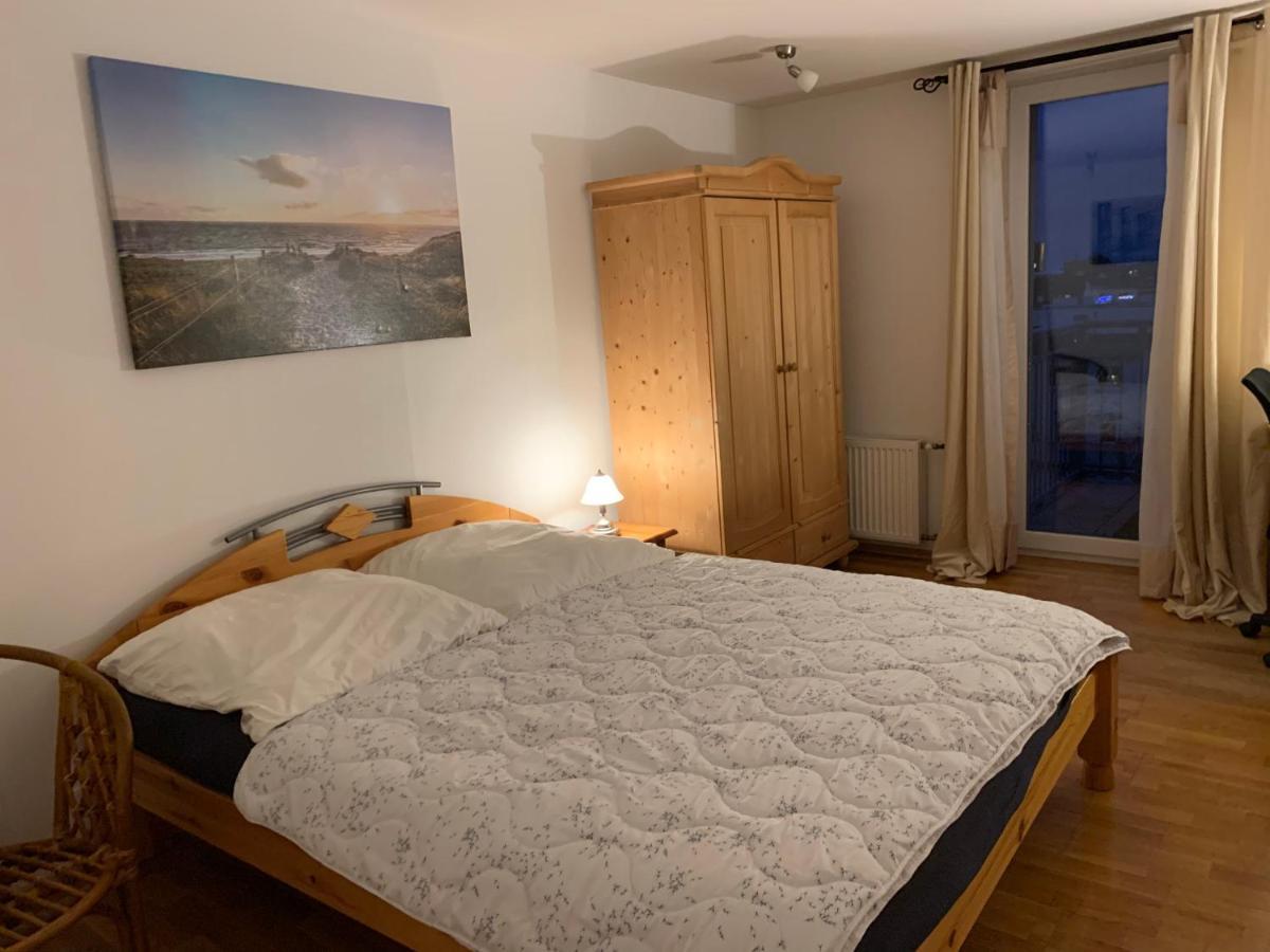 Suedstadt-Fewo Mit Grossem Balkon Nahe City Und Meer - Ueber Den Daechern Von Whv Wilhelmshaven Exterior photo