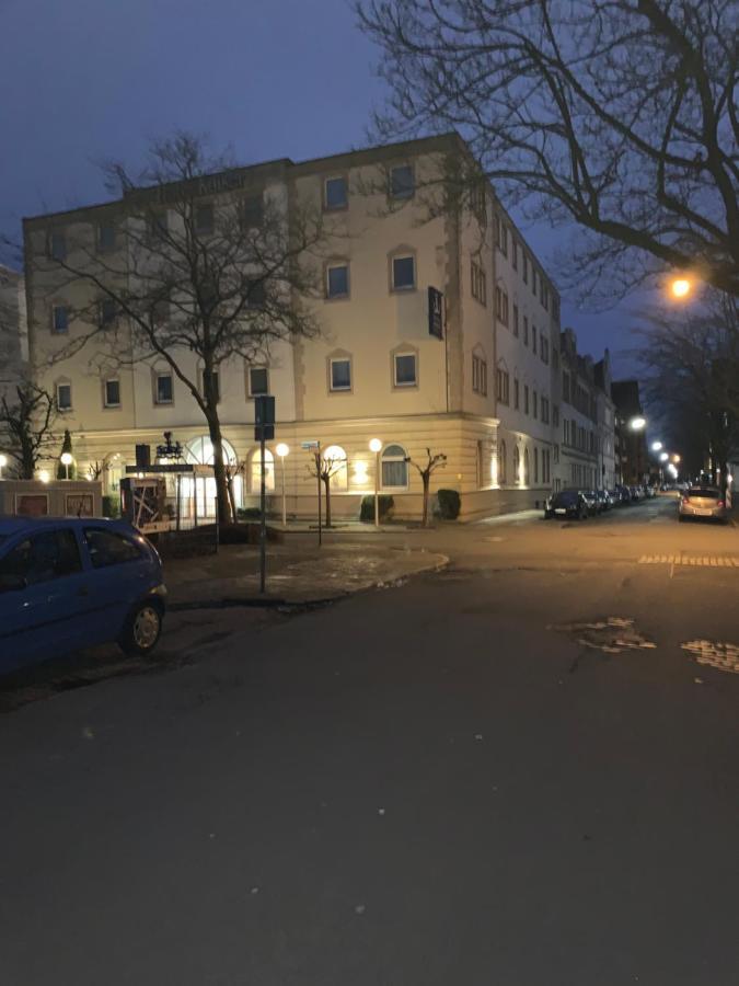Suedstadt-Fewo Mit Grossem Balkon Nahe City Und Meer - Ueber Den Daechern Von Whv Wilhelmshaven Exterior photo